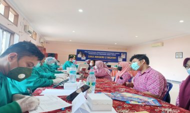 500 Pelajar SMAN 2 Ngawi Sudah Divaksin