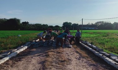 Gotong Royong Mbangun Desa Gentong