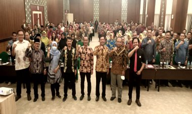 Tingkatkan Kapasitas Pengelolaan Keuangan Desa, Kades dan Kaur Keuangan di Ngawi Ikuti Bimtek