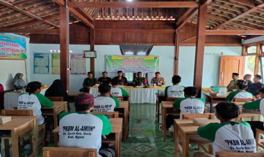 Mantab! Puluhan Pemuda Milenial di Ngawi Ikut Program PKW Al-Amiin di Bidang Mebeler 