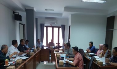 Komisi ll DPRD Ngawi Hearing Dengan DKPP Bahas Soal Hama Tikus
