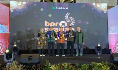 Bank Syariah Ngawi Perseroda Raih Penghargaan BPR Syariah Award 2025