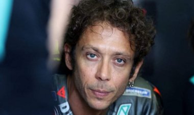 Valentino Rossi Resmi Gantung Helm di Akhir Musim 2021