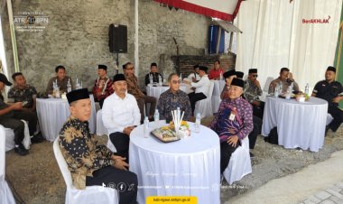 Kasi Penetapan Hak dan Pendaftaran Tanah BPN Ngawi menghadiri Serah Terima Hibah Tanah dan Bangunan KUA Kecamatan Mantingan