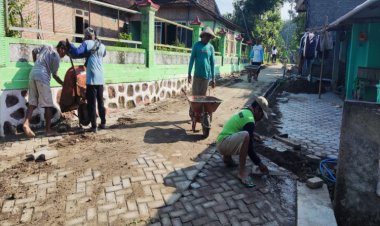 Pemdes Gelung Bangun Jalan, Warga Gelung Barat Sambut Antusias