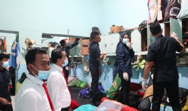 Petugas Gabungan Temukan Barang Terlarang Saat Razia di Lapas Ngawi